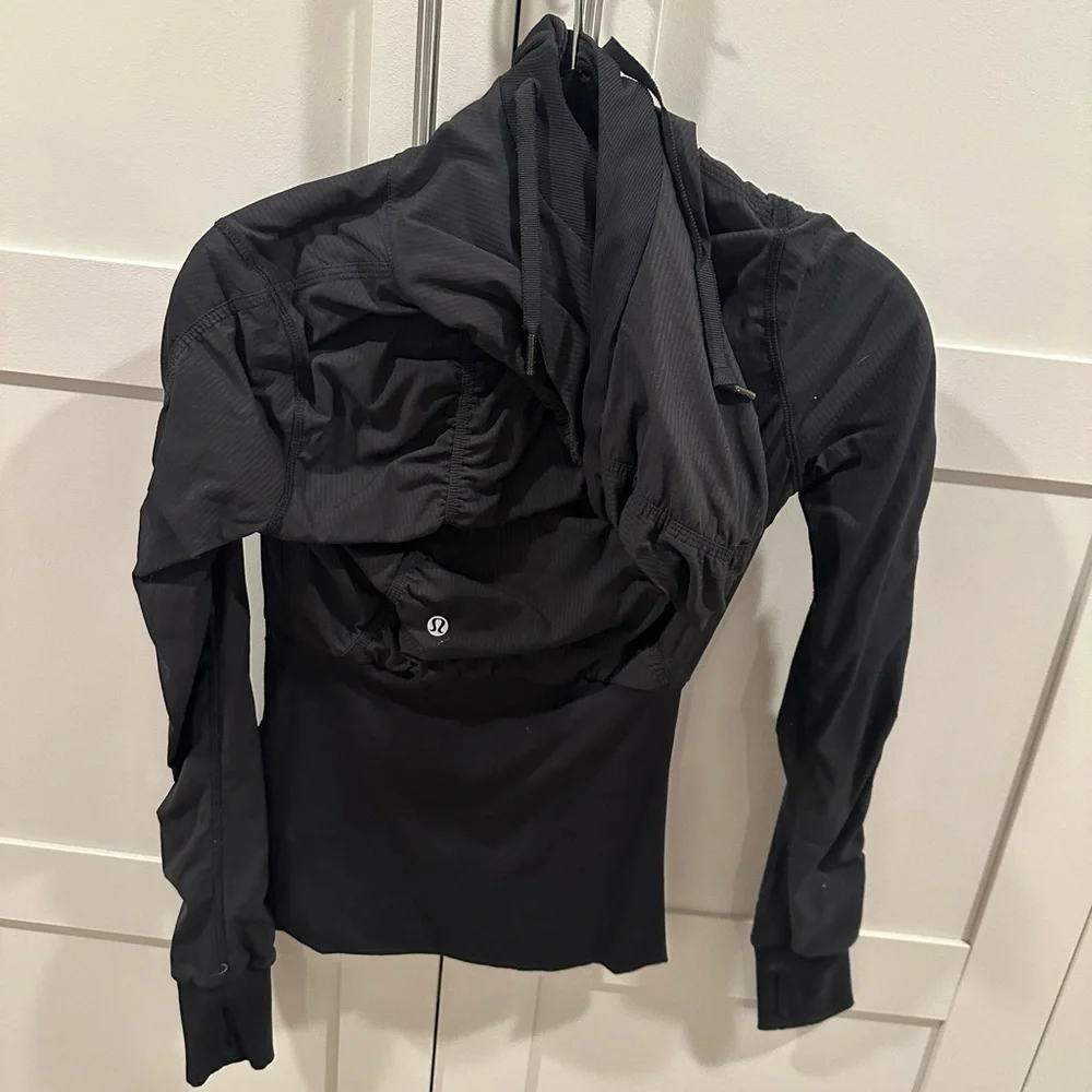 Lululemon jacket - Picture 2 of 4